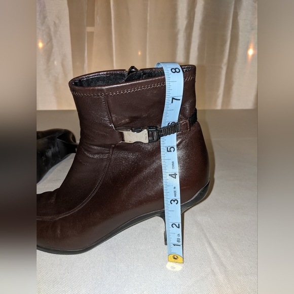 Prada brown leather ankle boot. 38.5 / 8.5. Great condition! Sooo soft. - Picture 6 of 15